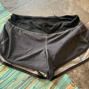 Lululemon speed shorts size 6